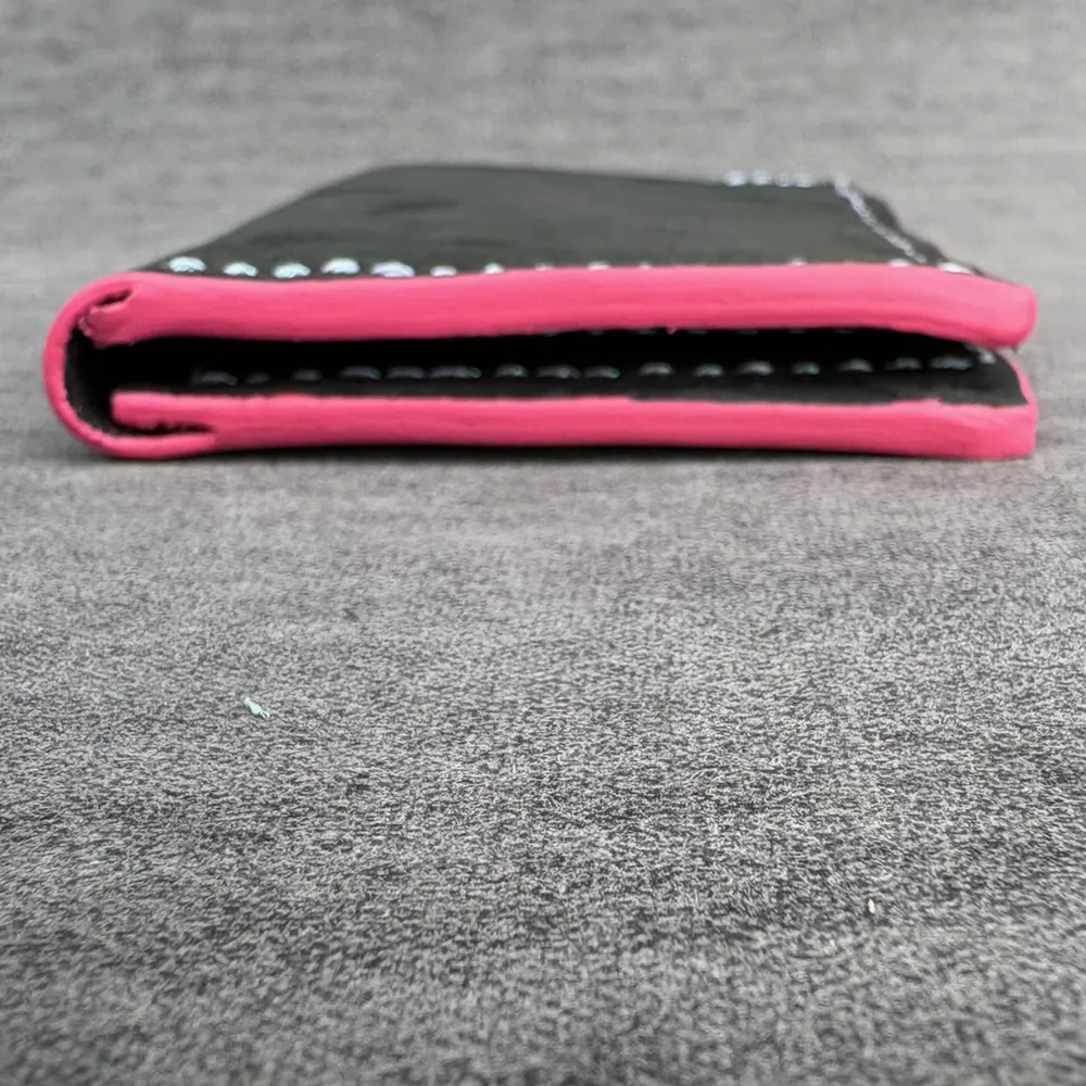 Black Vertical Bifold, photo 4 of 8