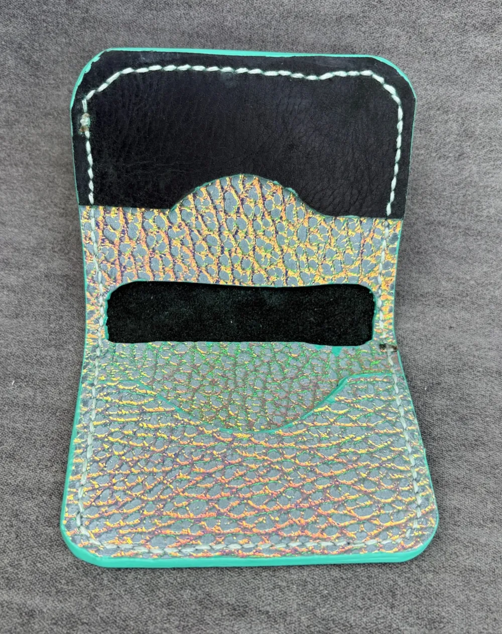 Black with Iridescent Lining, photo 4 of 7