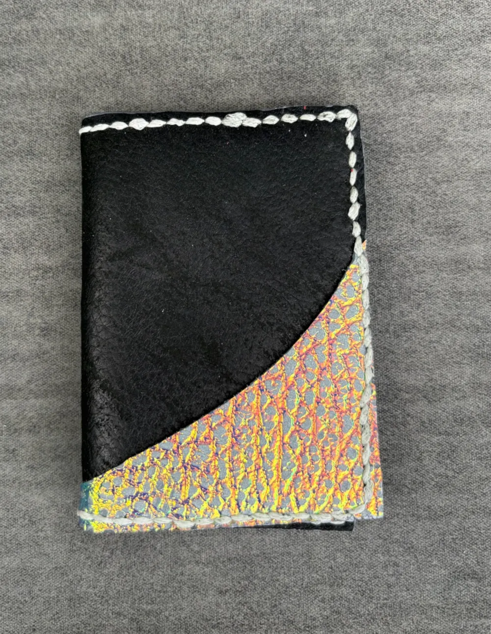 Iridescent Wave, photo 1 of 5